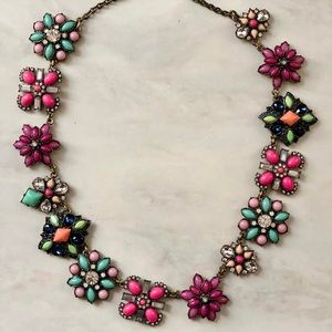 LOFT - Art-Deco Floral Necklace
